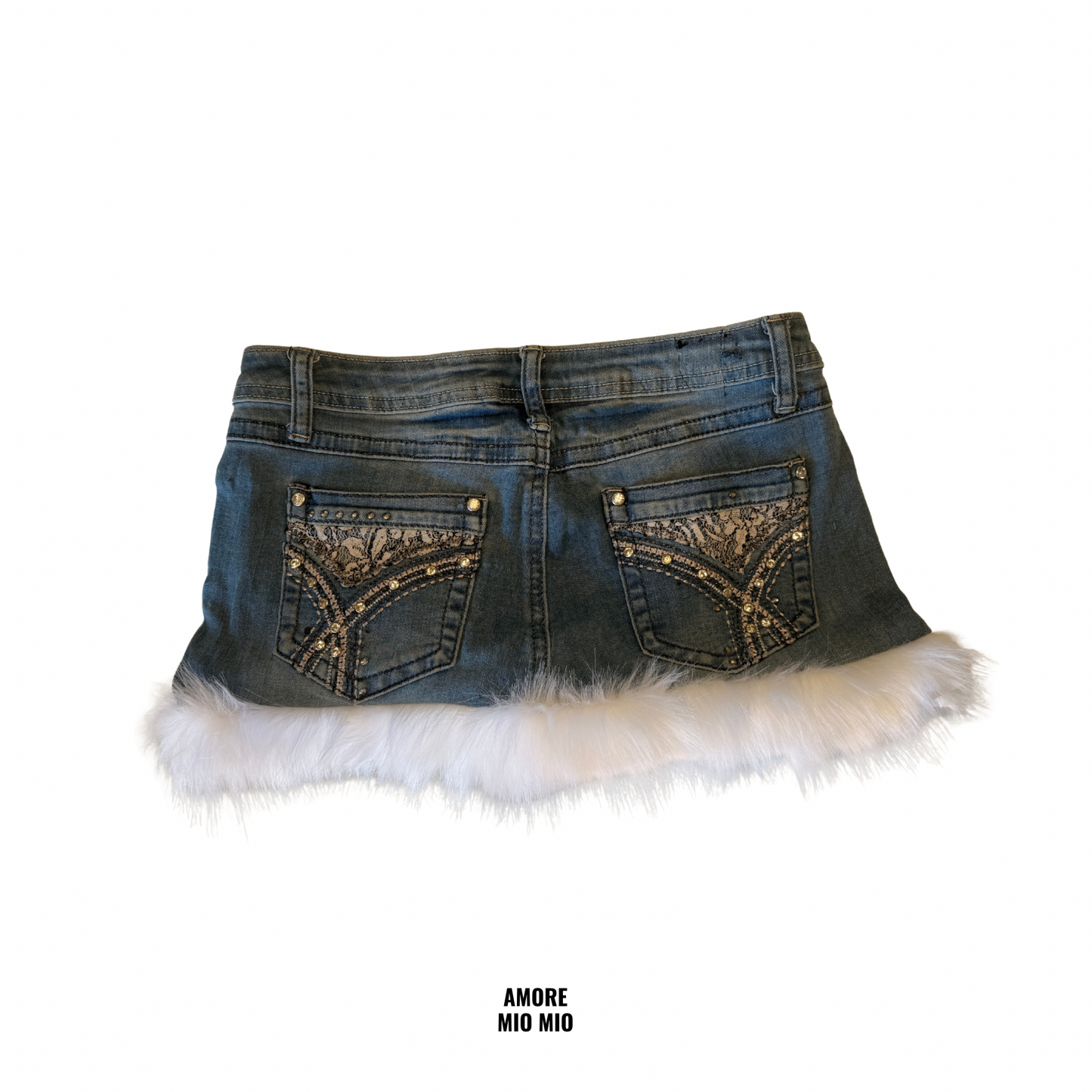 WHITE DENIM MINI SKIRT WITH FAUX FUR